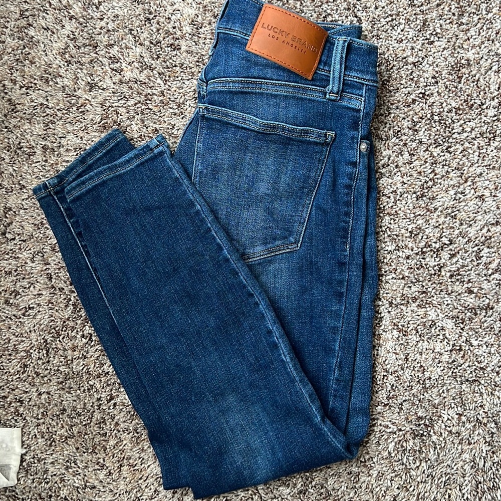 Lucky Brand 🍀 ankle skinny jeans